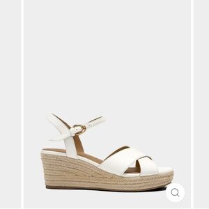 Aerosoles White  Carasina Wedge Sandals. Size 9. NWOT.